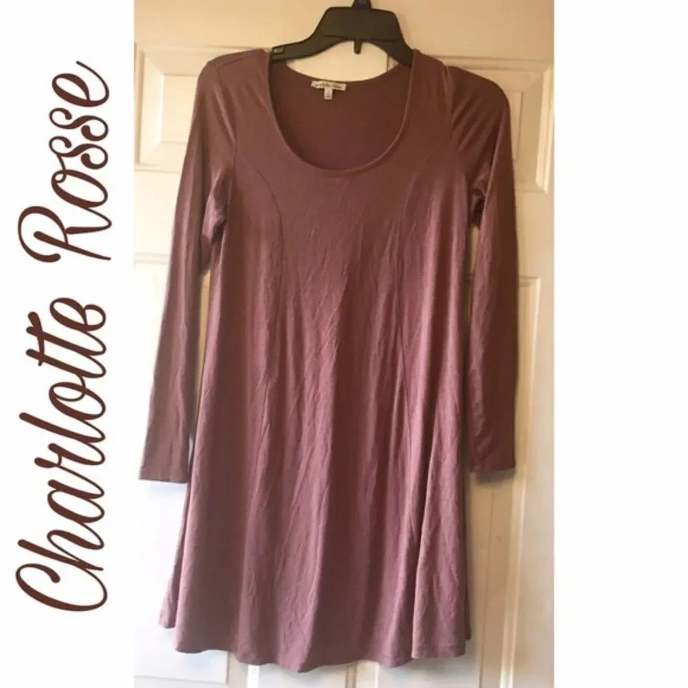 ✨ Long Sleeve Swing T-Shirt Dress✨ - Picture 2 of 3